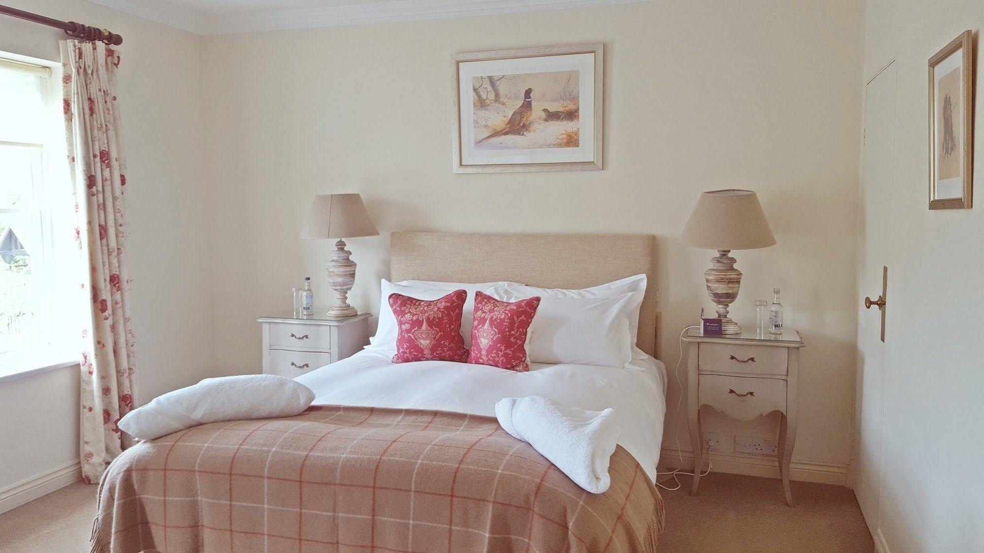 The Royal Oak, Yattendon Frilsham Екстер'єр фото