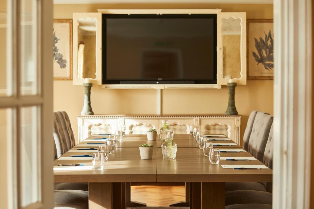 The Royal Oak, Yattendon Frilsham Екстер'єр фото