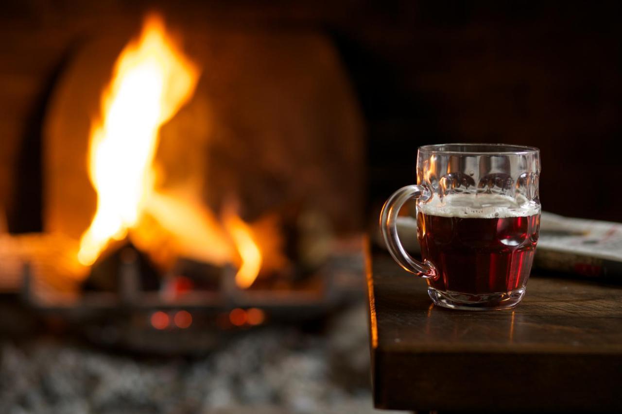 The Royal Oak, Yattendon Frilsham Екстер'єр фото